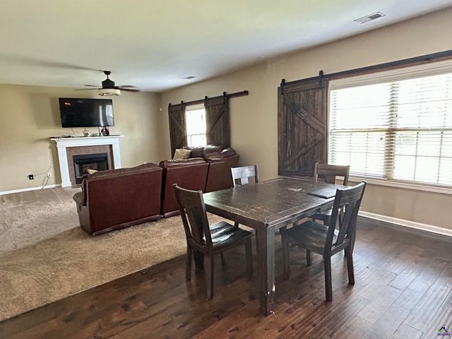 405 Rolling Acres Drive, Kathleen, GA 31047