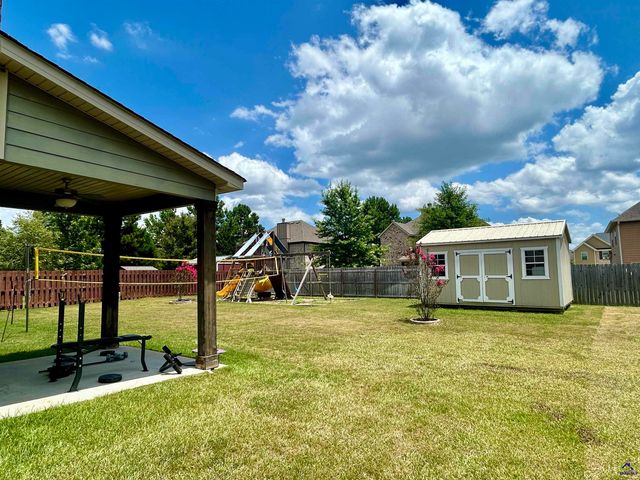 405 Rolling Acres Drive, Kathleen, GA 31047