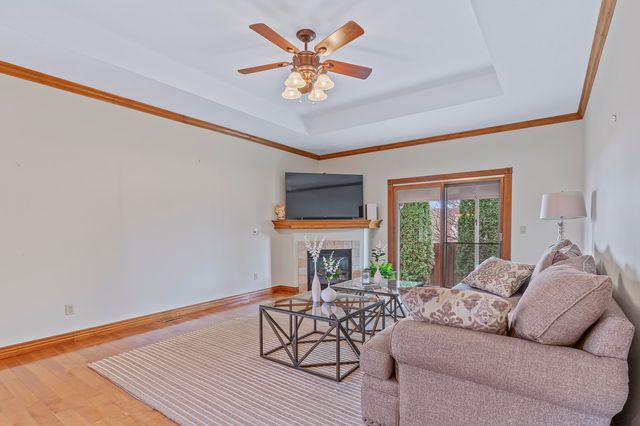 2408 W Deerbrooke Trail, Ozark, MO 65721