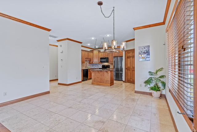 2408 W Deerbrooke Trail, Ozark, MO 65721