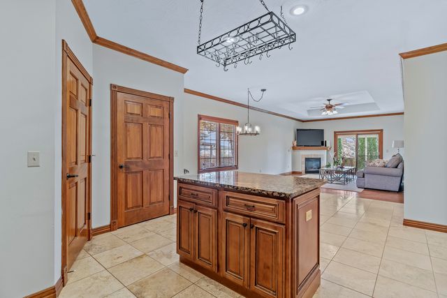 2408 W Deerbrooke Trail, Ozark, MO 65721