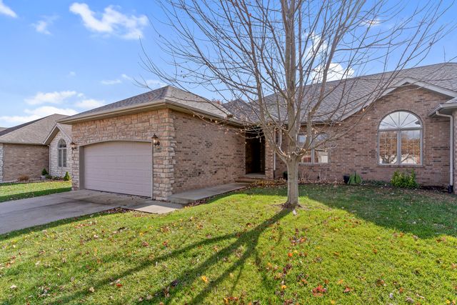 2408 W Deerbrooke Trail, Ozark, MO 65721