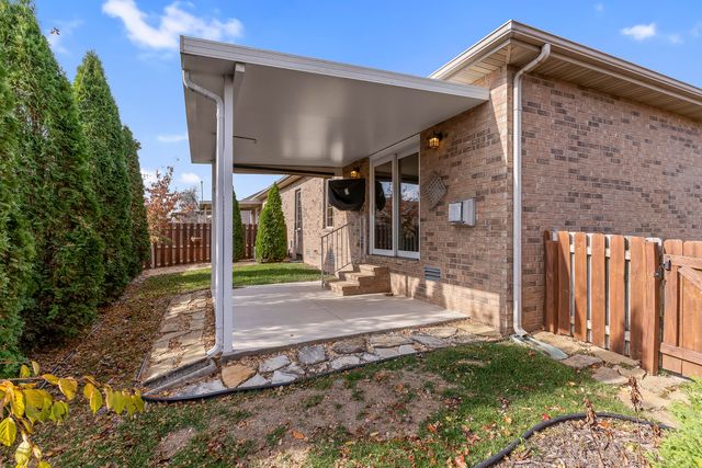 2408 W Deerbrooke Trail, Ozark, MO 65721