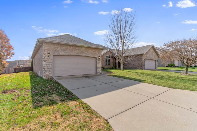 2408 W Deerbrooke Trail, Ozark, MO 65721