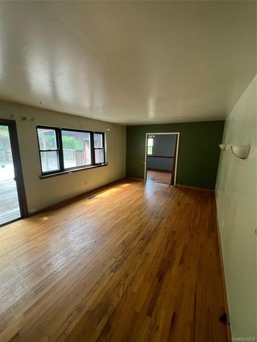 2 S Aspen Road, Middletown, NY 10940