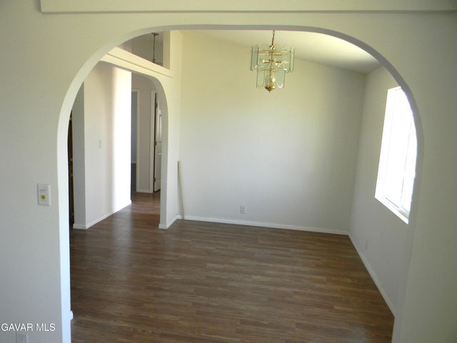 16846 E Avenue T, Llano, CA 93544