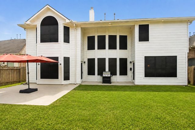 231 Summer Creek Lane, Rosenberg, TX 77469