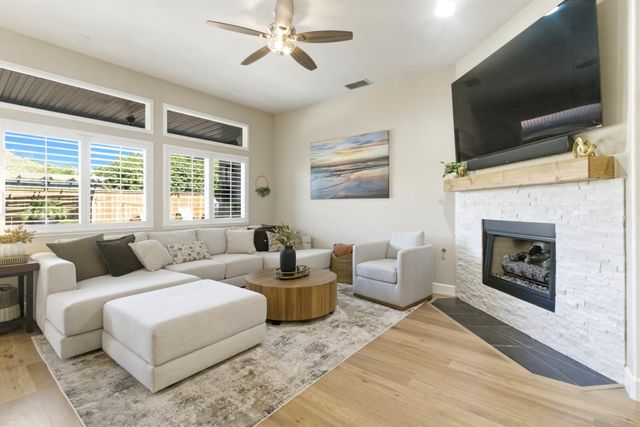 3891 Meadow Wood Dr, El Dorado Hills, CA 95762