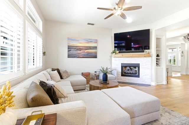 3891 Meadow Wood Dr, El Dorado Hills, CA 95762