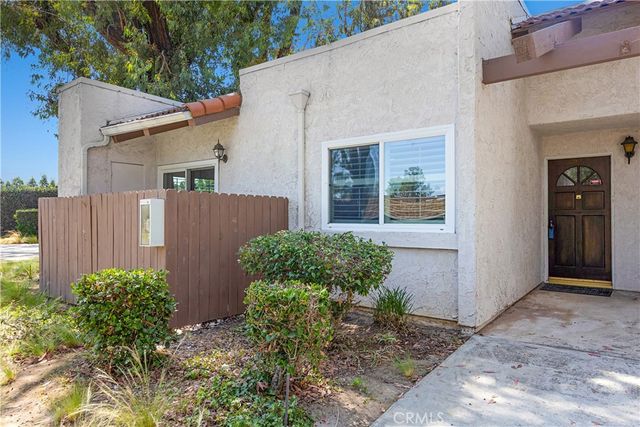 17572 Vandenberg Lane 01, Tustin, CA 92780