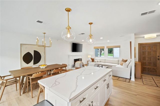 43381 Virginia, Palm Desert, CA 92211