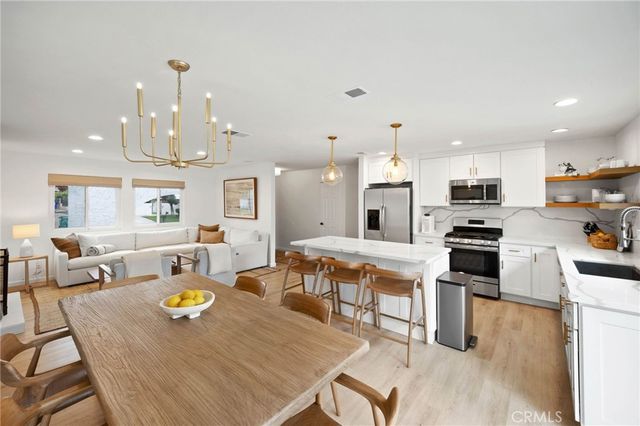 43381 Virginia, Palm Desert, CA 92211