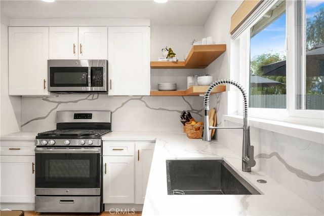 43381 Virginia, Palm Desert, CA 92211