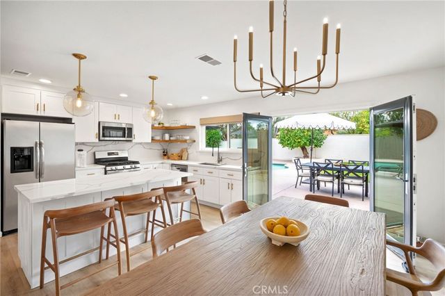43381 Virginia, Palm Desert, CA 92211