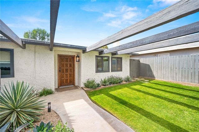 43381 Virginia, Palm Desert, CA 92211