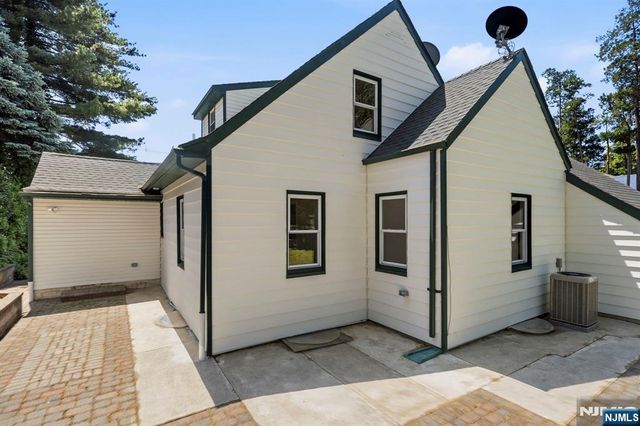 573 Conant Street, Hillside, NJ 07205