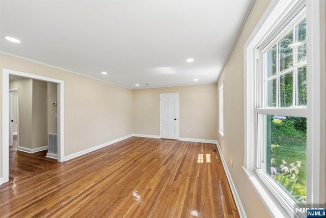 573 Conant Street, Hillside, NJ 07205