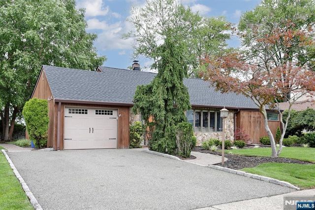 618 Fermery Drive, New Milford, NJ 07646