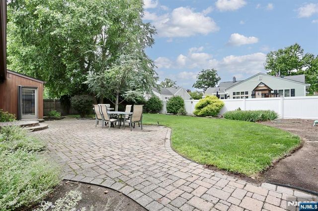 618 Fermery Drive, New Milford, NJ 07646
