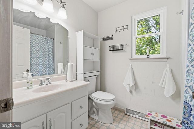 9 RUHL DR, Perkasie, PA 18944