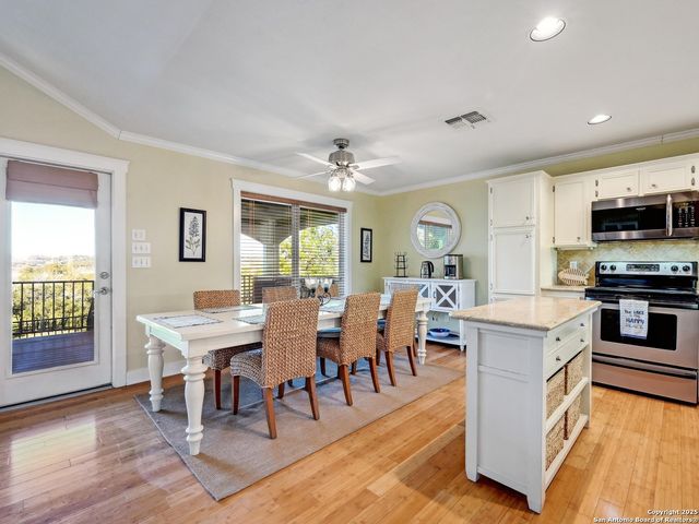 2106 Lakeshore, Canyon Lake, TX 78133