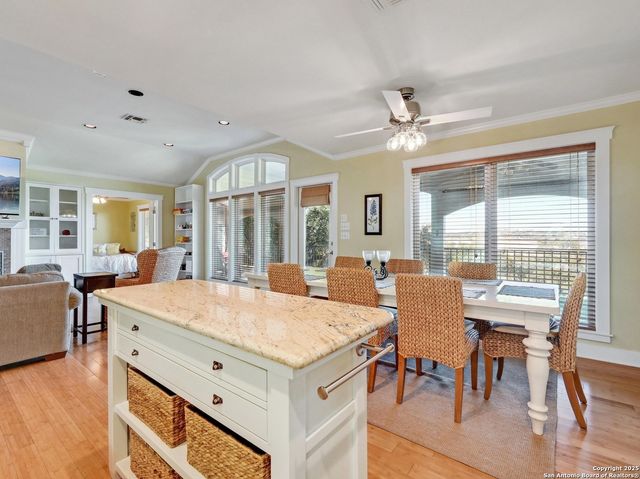 2106 Lakeshore, Canyon Lake, TX 78133