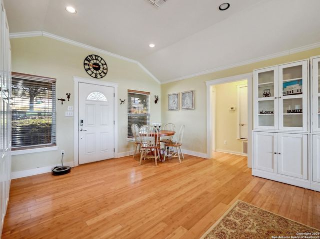 2106 Lakeshore, Canyon Lake, TX 78133