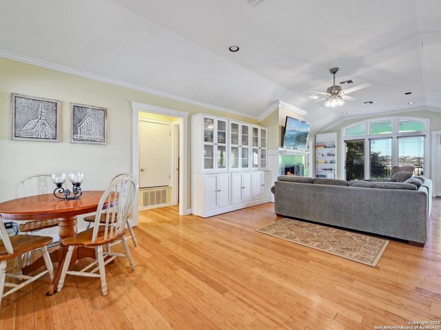 2106 Lakeshore, Canyon Lake, TX 78133