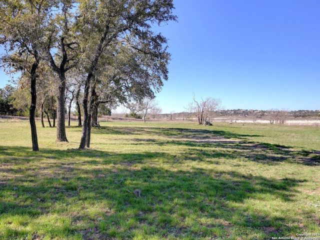 2106 Lakeshore, Canyon Lake, TX 78133