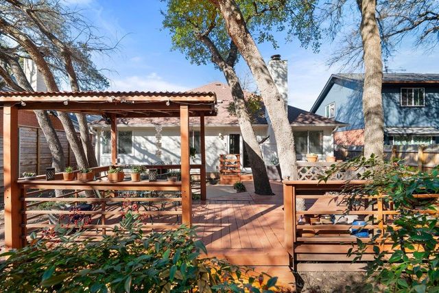 6005 San Paublo CT, Austin, TX 78749