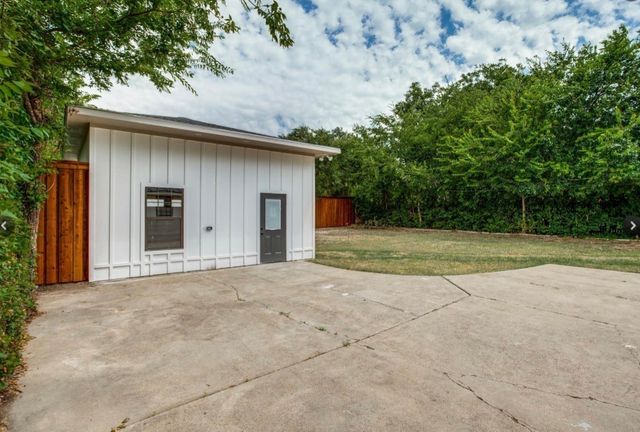 6811 Walnut Hill Lane, Dallas, TX 75230