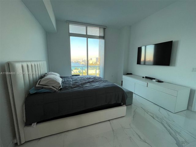 7910 Harbor Island Dr 1202, North Bay Village, FL 33141