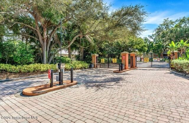 225 S Tropical Trail 107, Merritt Island, FL 32952