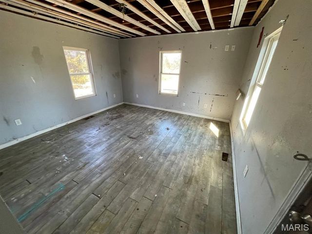 711 W Country Lane, Collinsville, IL 62234