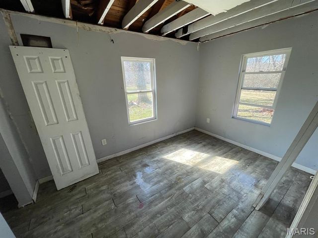 711 W Country Lane, Collinsville, IL 62234