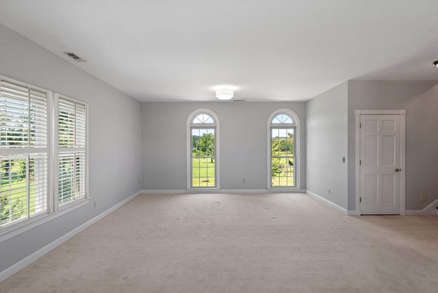 2132 Neelys Bend Rd, Madison, TN 37115