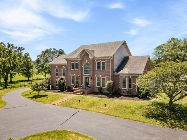 2132 Neelys Bend Rd, Madison, TN 37115