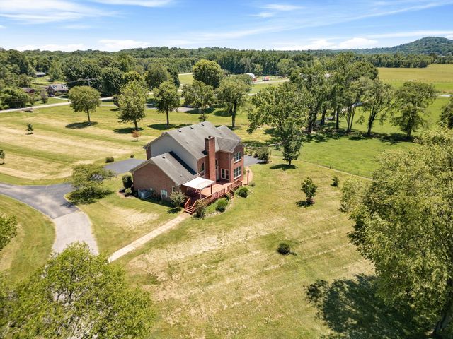 2132 Neelys Bend Rd, Madison, TN 37115