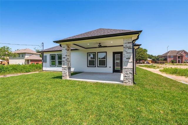 8310 Swiftwater Lane, Houston, TX 77075