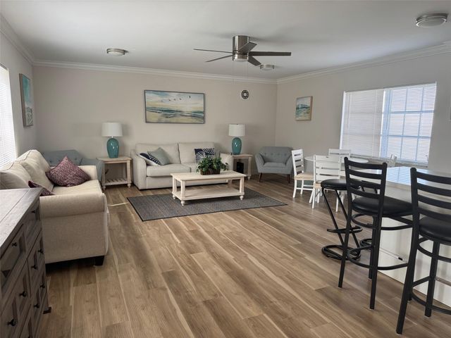 5840 NE 22nd Way 705, Fort Lauderdale, FL 33308