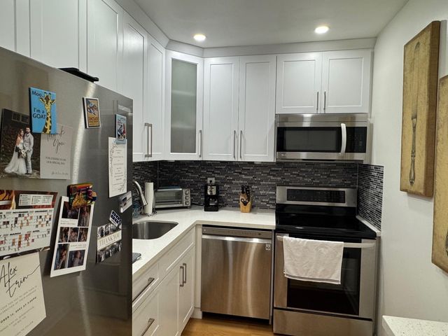 5840 NE 22nd Way 705, Fort Lauderdale, FL 33308