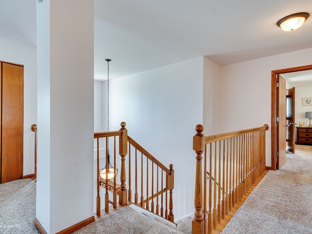 1810 HUNTER Drive, Shorewood, IL 60404