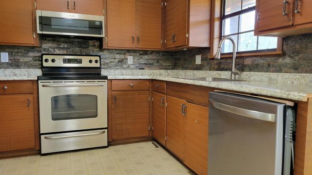 148 BRENTWOOD DRIVE, Leesville, LA 71446