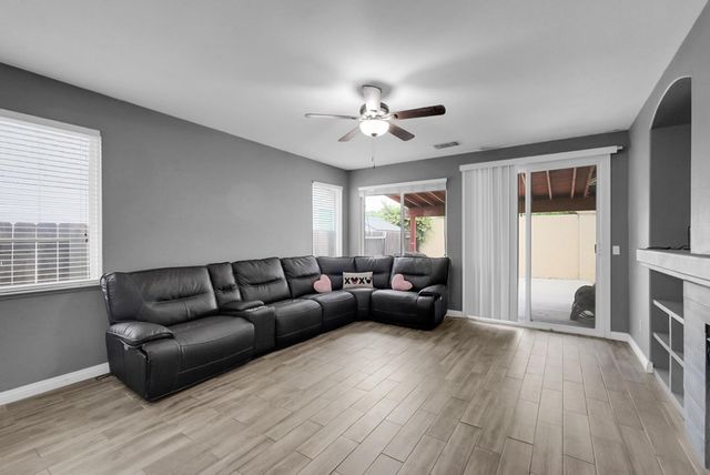 1720 Somersby Ln, Ceres, CA 95307