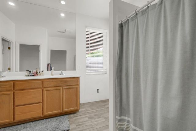 1720 Somersby Ln, Ceres, CA 95307