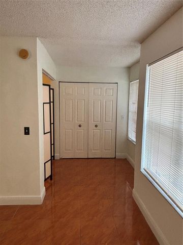 5152 CONROY ROAD 1316, Orlando, FL 32811