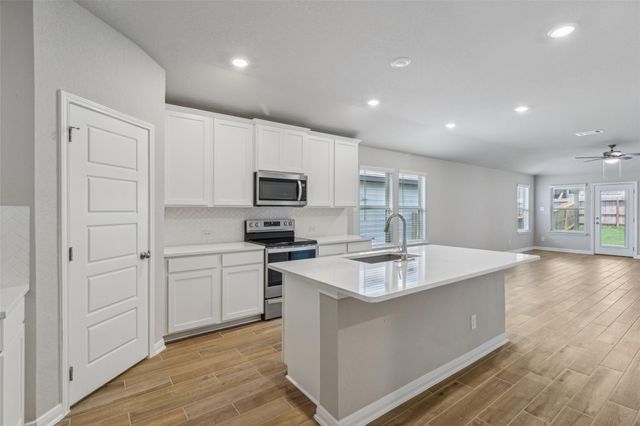 1563 Zion DR, New Braunfels, TX 78132