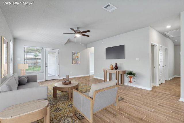 1563 Zion DR, New Braunfels, TX 78132