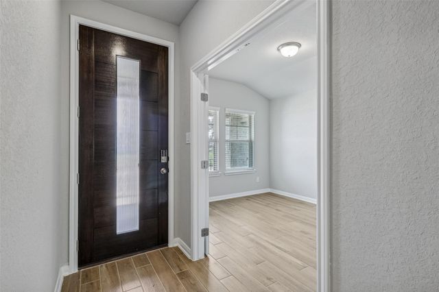1563 Zion DR, New Braunfels, TX 78132