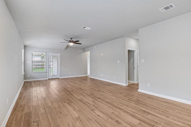 1563 Zion DR, New Braunfels, TX 78132